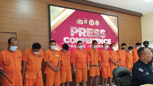 Polres Jembrana saat melaksanakan pers release kasus narkotika jenis sabu dan pil koplo dengan 11 tersangka di Aula Mapolres Jembrana, Minggu (28/5/2023). (I Putu Adi Budiastrawan/detikBali).