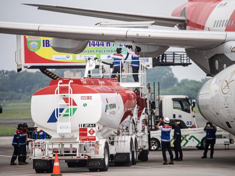 Potret Pesawat Jemaah Haji Isi Avtur di Bandara SMB II Palembang