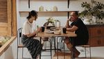 Menawan di Cannes Film Festival, Putri Marino Juga Keren saat Masak di Rumah