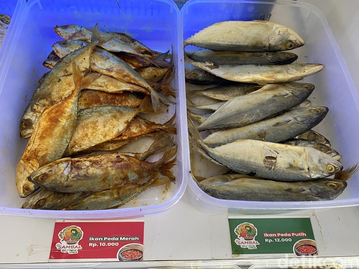 Sambal Bu Nik sajikan sambal rampai khas Lampung yang pedas segar