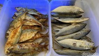 Warung ini juga menggunakan konsep prasmanan di mana pengunjung bisa memilih sendiri lauk yang diinginkan. Foto: detikFood/Yenny Mustika Sari