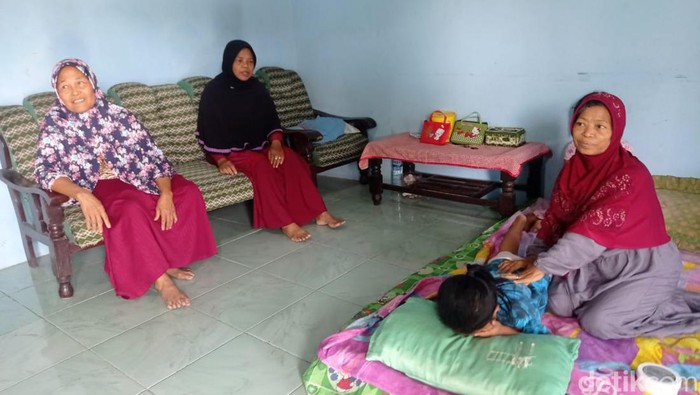 Tarmi tukang pijat naik haji