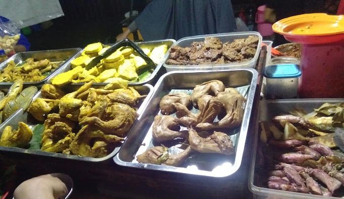 Tempat makan sambal dadak