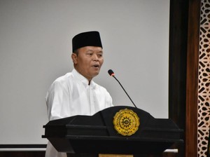 Anies Kurban Sapi di DPP PKS, HNW: Bukan karena Pilgub
