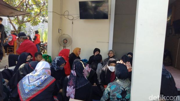 Whisnu Sakti Buana wafat dismayamkan di rumah duka Palm Beach Pakuwon City