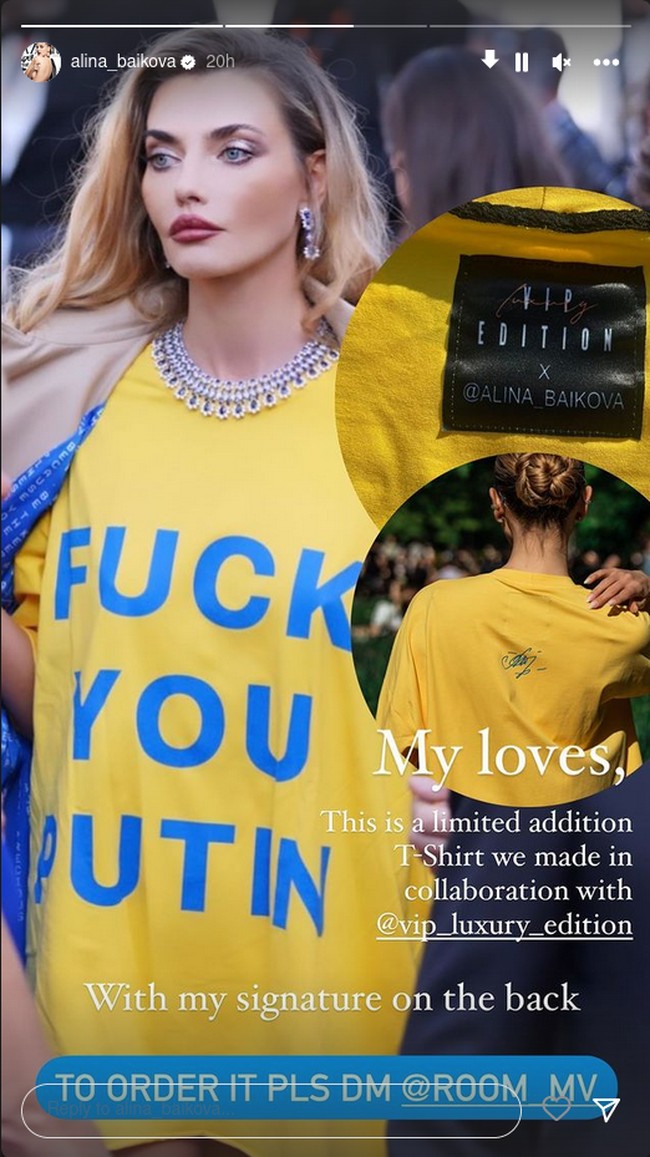 Selagi menyerukan protesnya, Alina pun tampil tetap glamour dan menawan. Ia mengenakan trench coat seharga $770 dari Rp 11 jutaan brand Ukraina RDNT dengan kalung dan anting keluaran Chopard yang gemerlapan. Sedangkan kausnya merupakan hasil kolaborasi dengan brand Room.Foto: Instagram