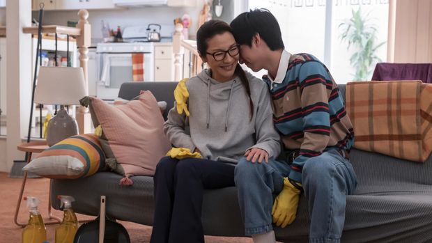 Cuplikan adegan dalam serial American Born Chinese (2023).