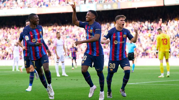 BARCELONA, SPAIN - MAY 28: Ansu Fati of FC Barcelona celebrates his teams first goal during the LaLiga Santander match between FC Barcelona and RCD Mallorca at Camp Nou on May 28, 2023 in Barcelona, Spain. (Photo by Pedro Salado/Quality Sport Images/Getty Images)