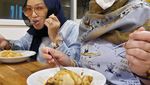 Keseruan Bebi Silvana saat Kulineran Bareng Keluarga