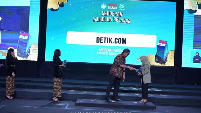 detikcom terima anugerah Media Terpuji dari Kemendikbud Ristek, Senin (29/5/2023).