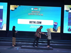 detikcom Raih Penghargaan Media Online Terpuji dari Kemendikbud Ristek
