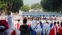 Greebel sendiri sebagai sponsor utama memperkenalkan mascot dan jingle Greebel yang menjadi salah satu lagu yang dipakai untuk senam massal.