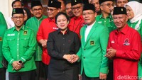 Puan mengatakan cawapres Ganjar masih dalam pembahasan internal. Dia menyebut PDIP masih mematangkan sosok yang tepat untuk mendampingi Ganjar Pranowo.