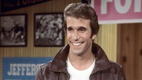 Henry Winkler pernah menolak tawaran untuk jadi bintang utama di Grease sebelum peran itu jatuh ke John Travolta. Getty Images/Silver Screen Collection