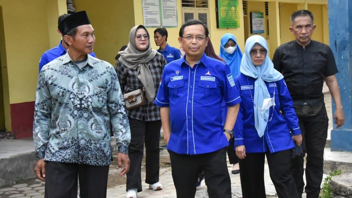 Herman Khaeron Bicara soal PK Moeldoko