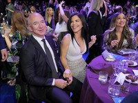 Jeff Bezos Lauren Sanchez