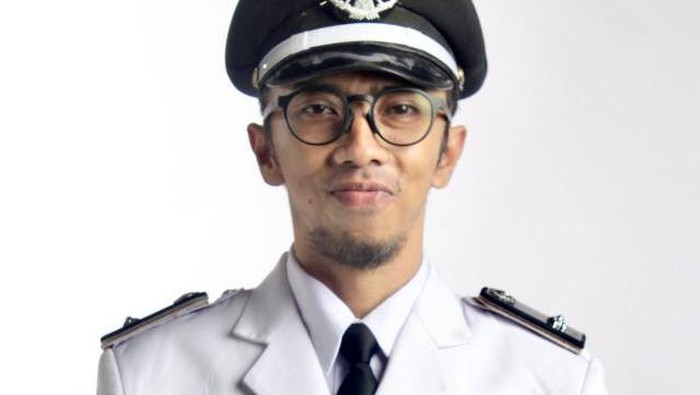 Kades Farhan Fauzi