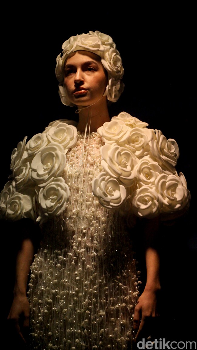 Fashion show Yefta Gunawan bertajuk Florasion yang menghadirkan gaun pengantin modern dengan sentuhan klasik di gelar di Enchanted Moments Wedding Fair di Hotel St. Regis Jakarta. Foto: Andhika Prasetia/detikcom.