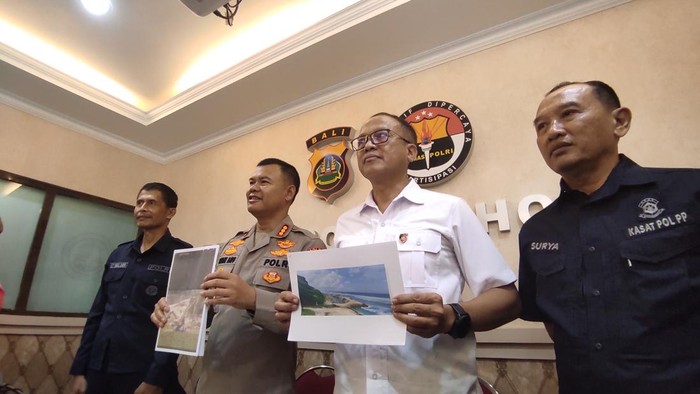 Konferensi pers Polda Bali terkait penetapan tersangka dalam kasus reklamasi Pantai Melasti, Senin (29/5/2023). Polisi menjerat lima tersangka dengan pasal berlapis.