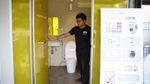 Mengintip Toilet Transparan Ala Jepang di Jakarta