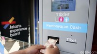 Pengguna bisa melakukan pembayaran secara tunai dengan memasukkan uang ke mesin. Selain itu, pengguna juga bisa melakukan pembayaran menggunakan yang elektronik.  