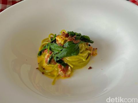 Menikmati Pasta Sehat dan Pijat Relaksasi di Hotel Bintang Lima Bandung