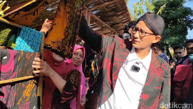 Menparekraf Sandiaga Uno di Objek Wisata Pule Payung, Desa Wisata Hargotirto, Kokap, Kulon Progo, Senin (29/5/2023).