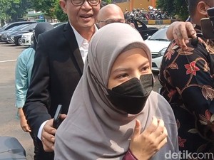Hadiri Sidang Cerai Perdana, Natasha Rizki: Mohon Doanya