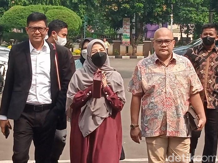 Natasha Rizki dan Desta