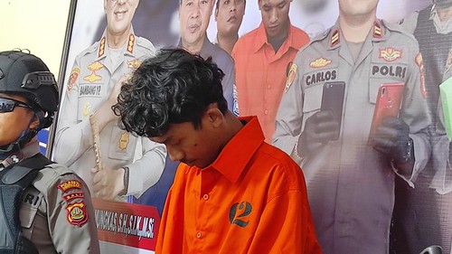 Ivan Ardiyansah, tersangka pencurian sepeda motor di Jalan Bisma Nomor 37, Desa Dauh Puri Kaja, Kecamatan Denpasar Utara, Kota Denpasar di Polsek Denpasar Utara, Senin (29/5/2023). (I Wayan Sui Suadnyana/detikBali)