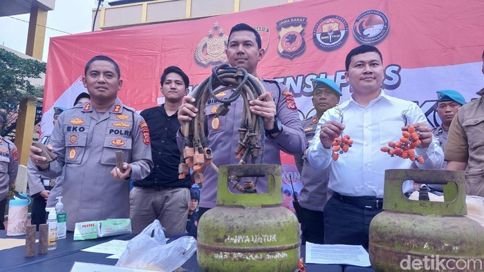 Polresta Bogor Kota membongkar praktik pengoplosan gas di Kota Bogor