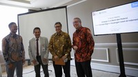 Strategi yang akan dilakukan adalah dengan terus mengembangkan sistem digital dan berinovasi terhadap produk yang ditawarkan.