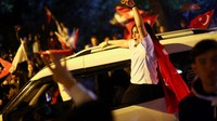 Sebelumnya, Recep Tayyip Erdogan memimpin persaingan dengan meraih 52,3% suara di penghitungan Pilpres Turki putaran kedua ini. Angka itu disebut akan menempatkan Erdogan untuk memperpanjang kekuasaannya selama dua periode hingga 2028. 