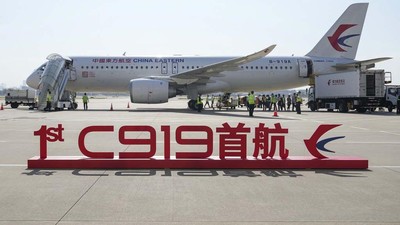 Potret Pesawat Buatan China C919 Terbang Perdana