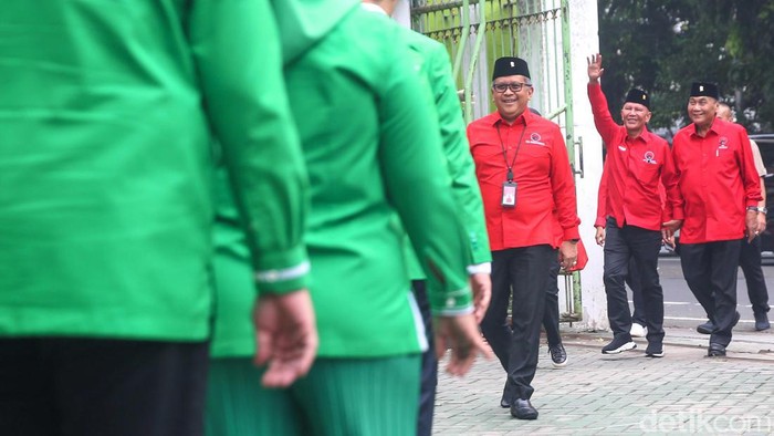 Puan dan Pengurus PDIP Datangi Kantor PPP Jajaran pengurus PDIP mengunjungi kantor DPP PPP Jakarta, Senin (29/5/2023). Pertemuan ini membahas pemenangan Ganjar Pranowo.
