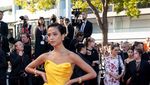 5 Gaya Putri Marino Hadiri Cannes Film Festival, Tampil dengan Makeup Gold