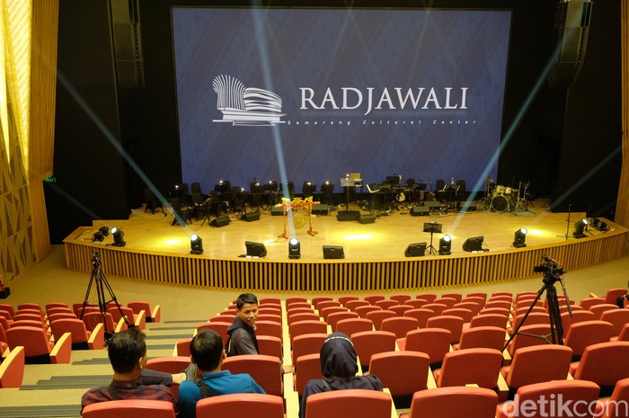 Radjawali Semarang Cultural Center