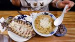 Restoran ini Sajikan Ramen dengan Topping Kecoa Raksasa