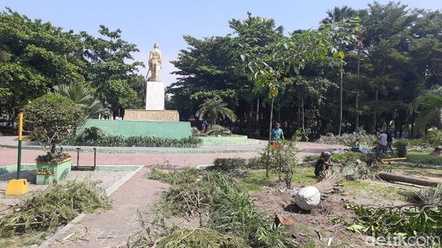 revitalisasi alun-alun kota kediri