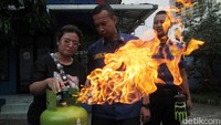 Sosialisasi penanganan gas bocor dilatarbelakangi peristiwa ledakan tabung gas yang kerap terjadi.
