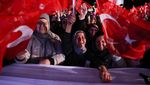 Warga Turki Sambut Kemenangan Erdogan