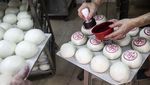 Wow! Warga Hong Kong Bikin Menara dari Bakpao