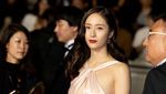 7 Potret Krystal Jung Cantik Memesona di Karpet Merah Cannes 2023