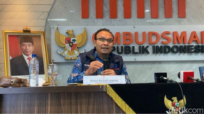 Anggota Ombudsman Robert Na Endi Jaweng (Mulia/detikcom)