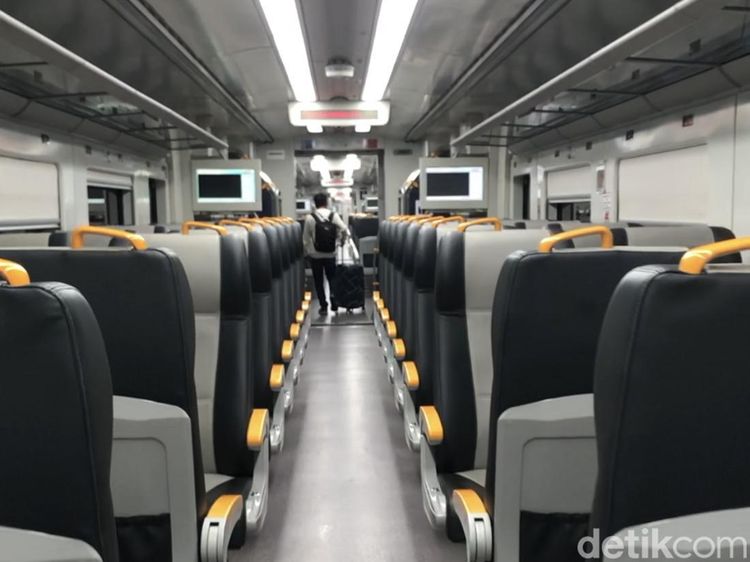 Asyik.. Tarif Kereta Bandara Soetta Bakal Turun Nih Gaes