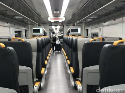 Asyik.. Tarif Kereta Bandara Soetta Bakal Turun Nih Gaes