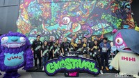 Melalui Ghostival, seniman merepresentasikan sebuah karya yang menimbulkan introduksi menyenangkan dimana hadir dengan kampanye Ketempelan yang mengajak audiens untuk ikut berbagi keceriaan dan warna di media sosial.