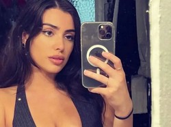 Tampil Ekstrem, Istri Kanye West Pakai Bikini Saat Makan Malam Ulang Tahun