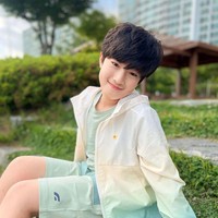 Di akun Instagramnya itu Choi Jiwon juga kerap membagikan video-video dirinya menari. Dari video yang dibagikan terlihat jika Choi Jiwon memang cukup pandai dalam hal tersebut. Foto: Instagram/@jiw_juw_family