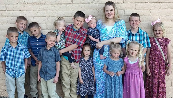 Courtney Rogers dan 12 anaknya